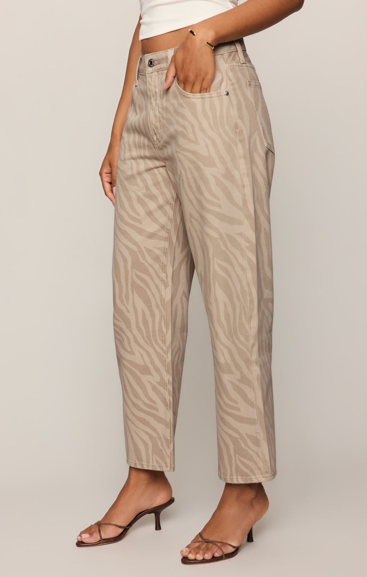 The Off Duty Mid-Rise Bowed Ankle Denim