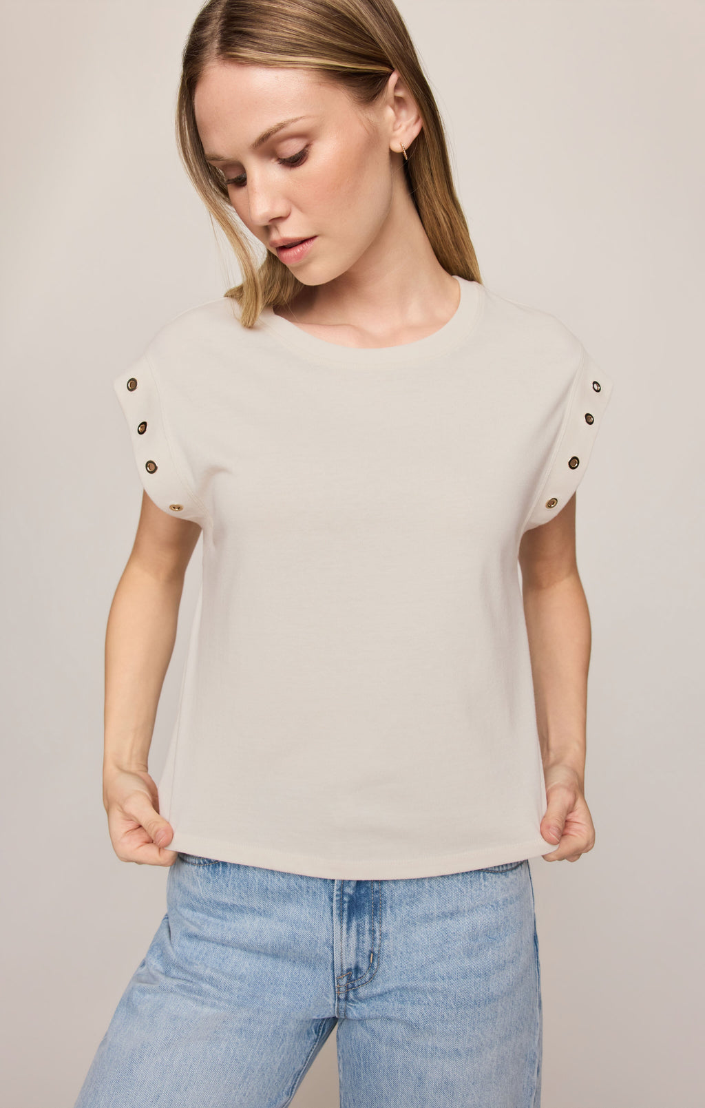 Camino Grommet Muscle Tee